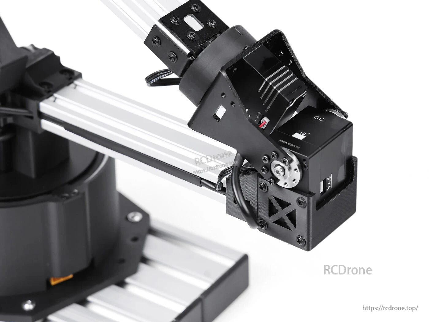 Fashionstar Starai 7 DoF Robot Arm, Fashionstar Starai 7 DoF robot arm features 750g payload, 670mm reach, supports Hugging Face LeRobot and ROS2, includes cello and violin kit.