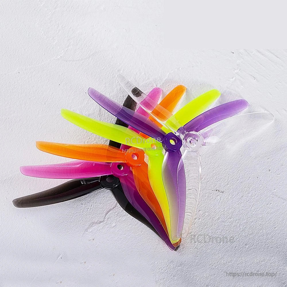 Assorted Gemfan Hurricane 51433-3 propeller set in mixed colors, stacked bundle view (2CW+2CCW)