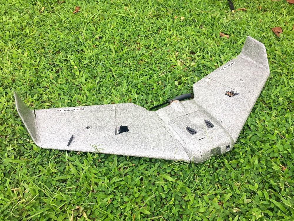 Reptile S800 V2 Fixed Wing Aircraft - SKY SHADOW 820mm Wingspan Gray FPV EPP Foam Flying Wing Racer KIT / PNP selection weight 170g - RCDrone