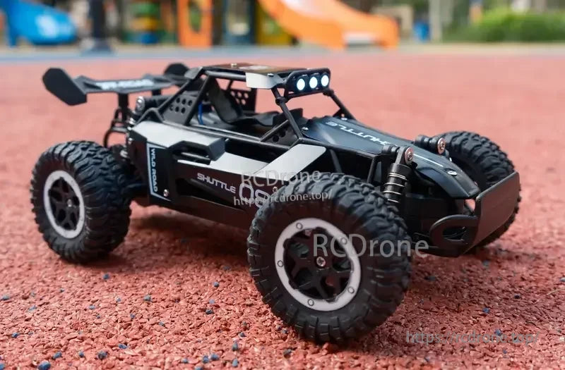 1:16 RC Car, Enjoy racing with friends without interference on this 2.4GHz multi-player system.