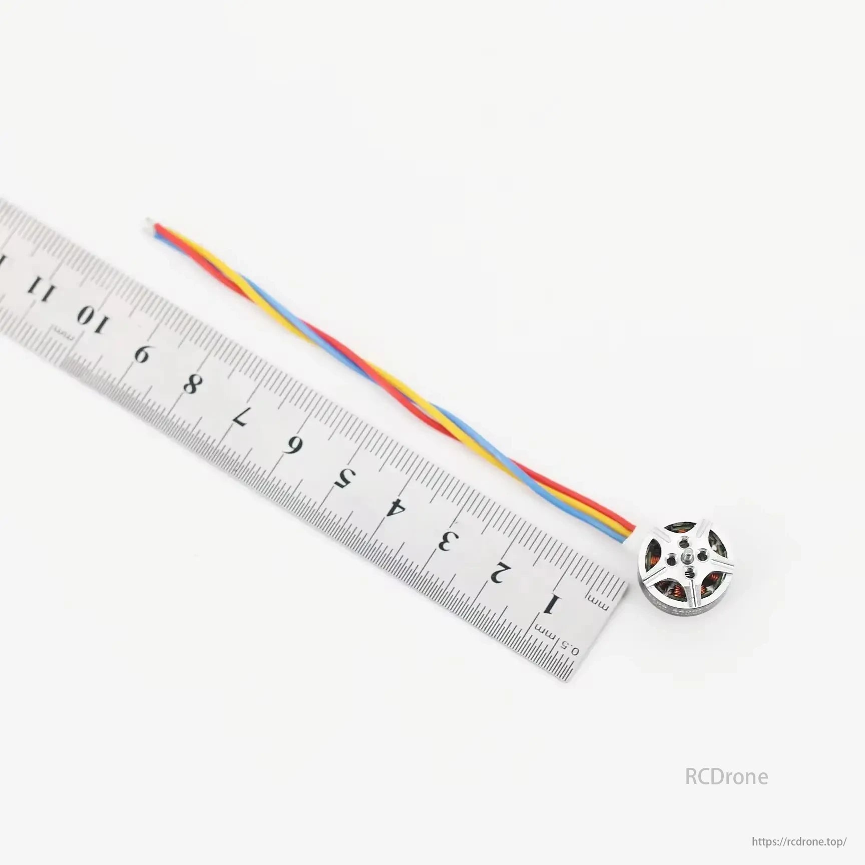 1/4PCS LDARC 1204 4400KV Brushless Motor, The LDARC 1204 4400KV Brushless Motor has high-speed output, optimized for tight-space maneuvering and compatible with 3-4S LiPo batteries.