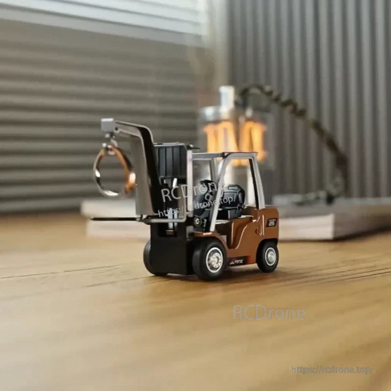 1/64 RC Forklift, The YOQIDOLL car model has remote control, 30-minute flight time, and is made of metal with battery-powered operation suitable for ages 14+
