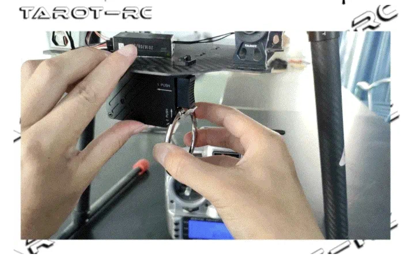 Tarot TL2962 40kg Payload Release and Drop Device 13 Tarot TL2962 40kg Payload Release and Drop, Robust lever design prevents jamming under heavy payloads, tested with loads up to 43kg.