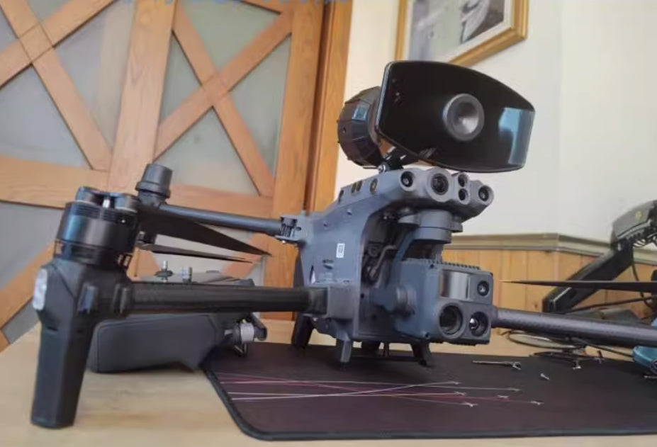 RCDrone M3 Drone Speaker, Wireless speakers for drones, offering clear sound and long battery life.