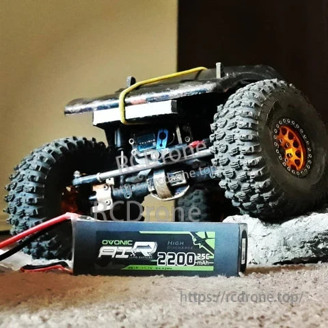 2× OVONIC 3S 2200mAh 25C 11.1V LiPo battery on RC rock crawler with Deans T plug lead
