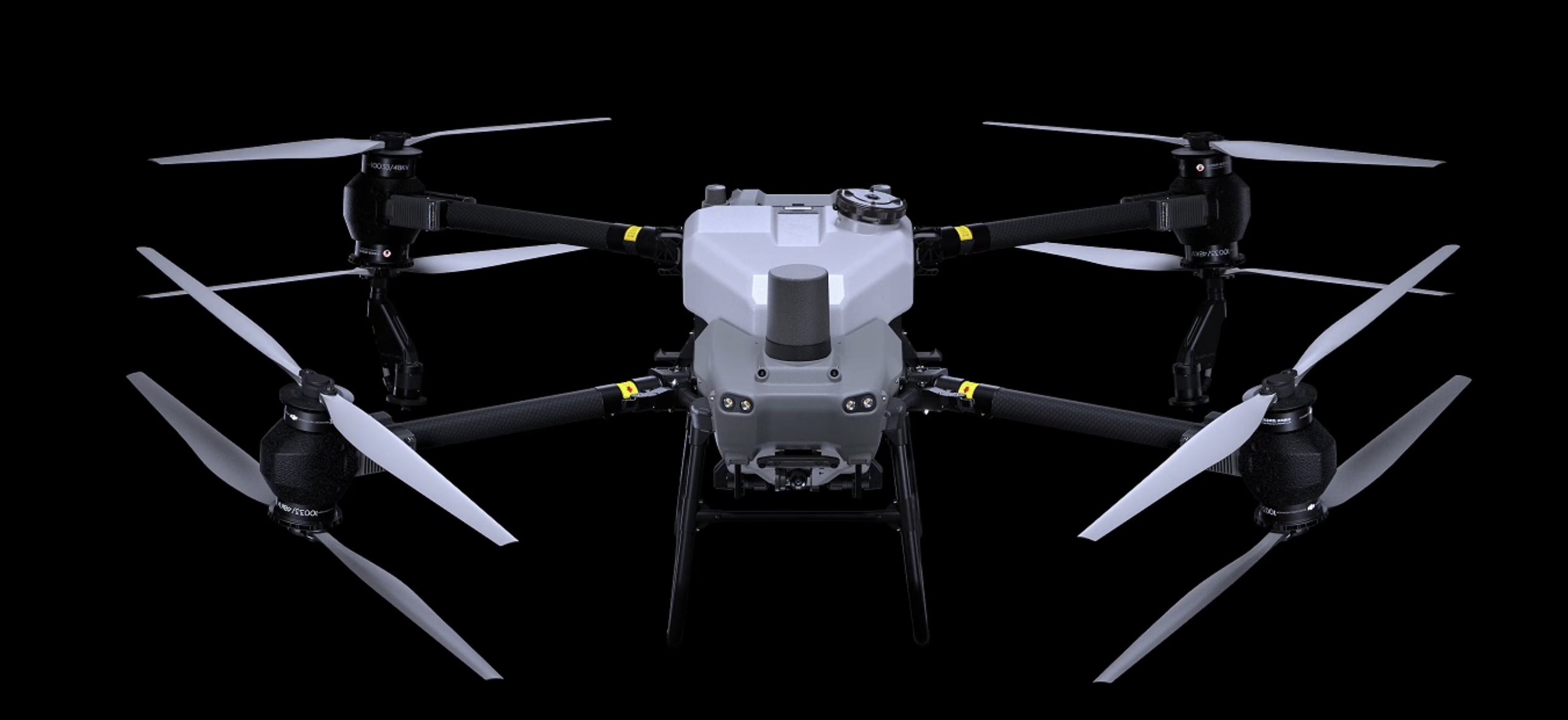 DJI Agras T50 , High-stability agricultural equipment for spraying and spreading with heavy payloads.