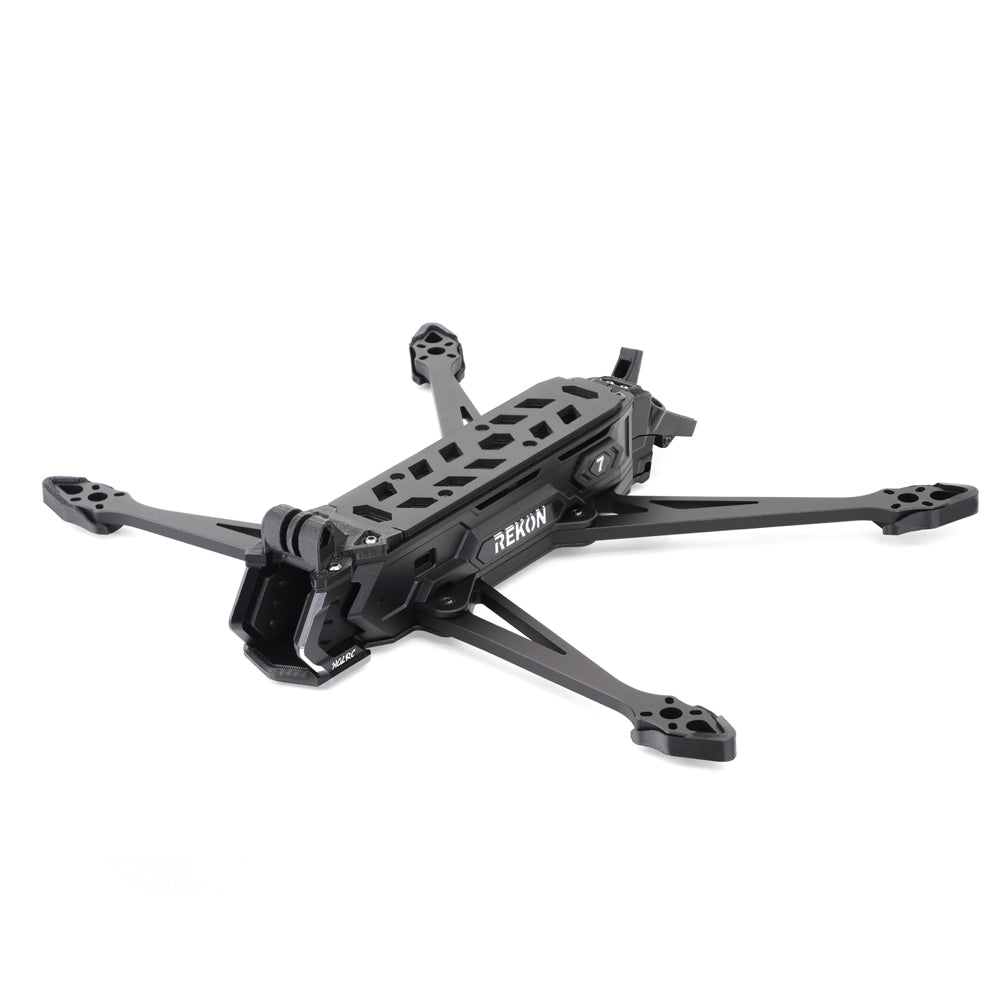 Rekon7 PRO V2 FPV frame side angle showing carbon arms and front camera cage