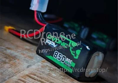 Close-up of Ovonic FPV 4S 850mAh 80C LiPo battery soft pack with balance lead and XT30 plug