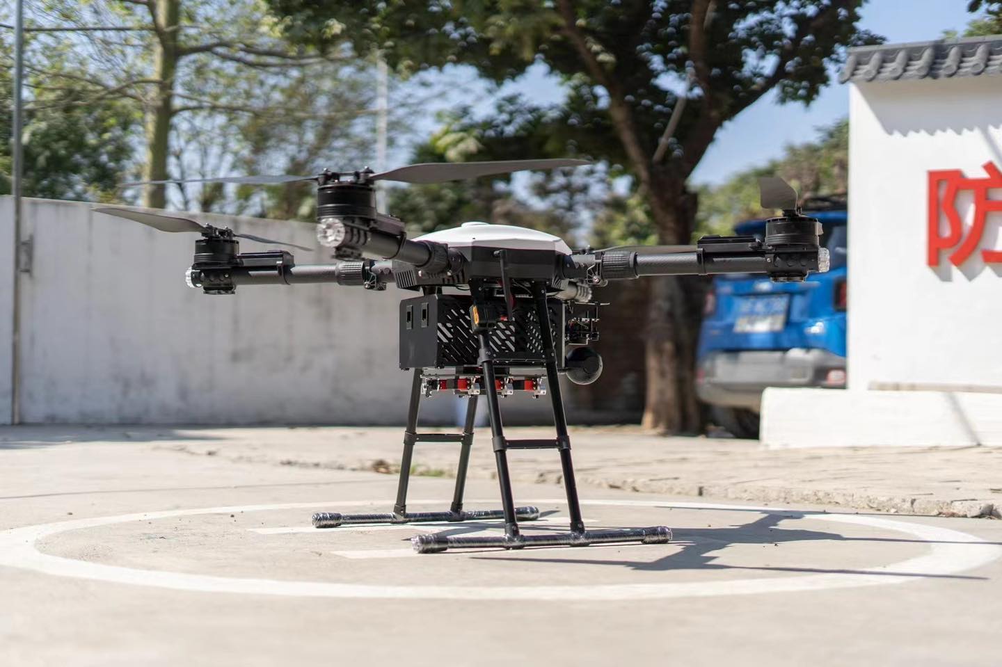 RCDrone M4000 औद्योगिक ड्रोन - 10KG पेलोड 80 मिनट 15KM ड्रोन अग्निशमन, डिलीवरी ड्रोन के लिए अनुकूलित