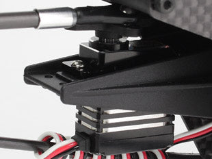 Align T-REX 470 Series RC Helicopter, Latching battery tray with integrated mounting rails simplifies battery insertion/removal and provides protection.