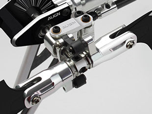 Align T-REX 470 Series RC Helicopter, CNC metal plate and brace strengthen the main frame torsional strength under extreme 3D maneuvers.