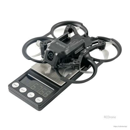 BETAFPV Aquila20 FPV drone weighs 67.6g, includes LiteRadio 4 SE transmitter and VR04 goggles, runs on 2S power, offers up to 10-minute flight time.