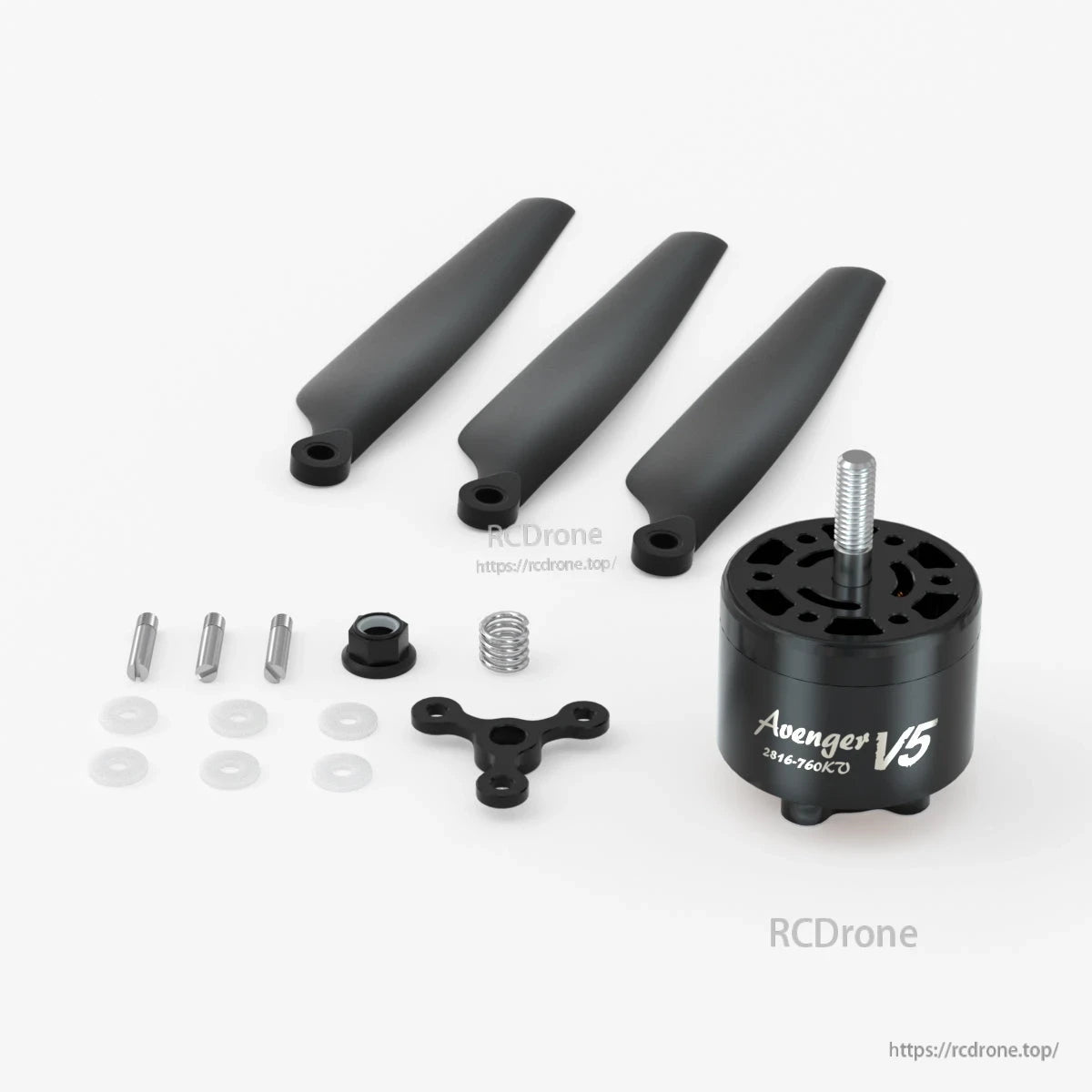 BrotherHobby Avenger V5 2816 760KV brushless motor with three propeller blades and mounting hardware set