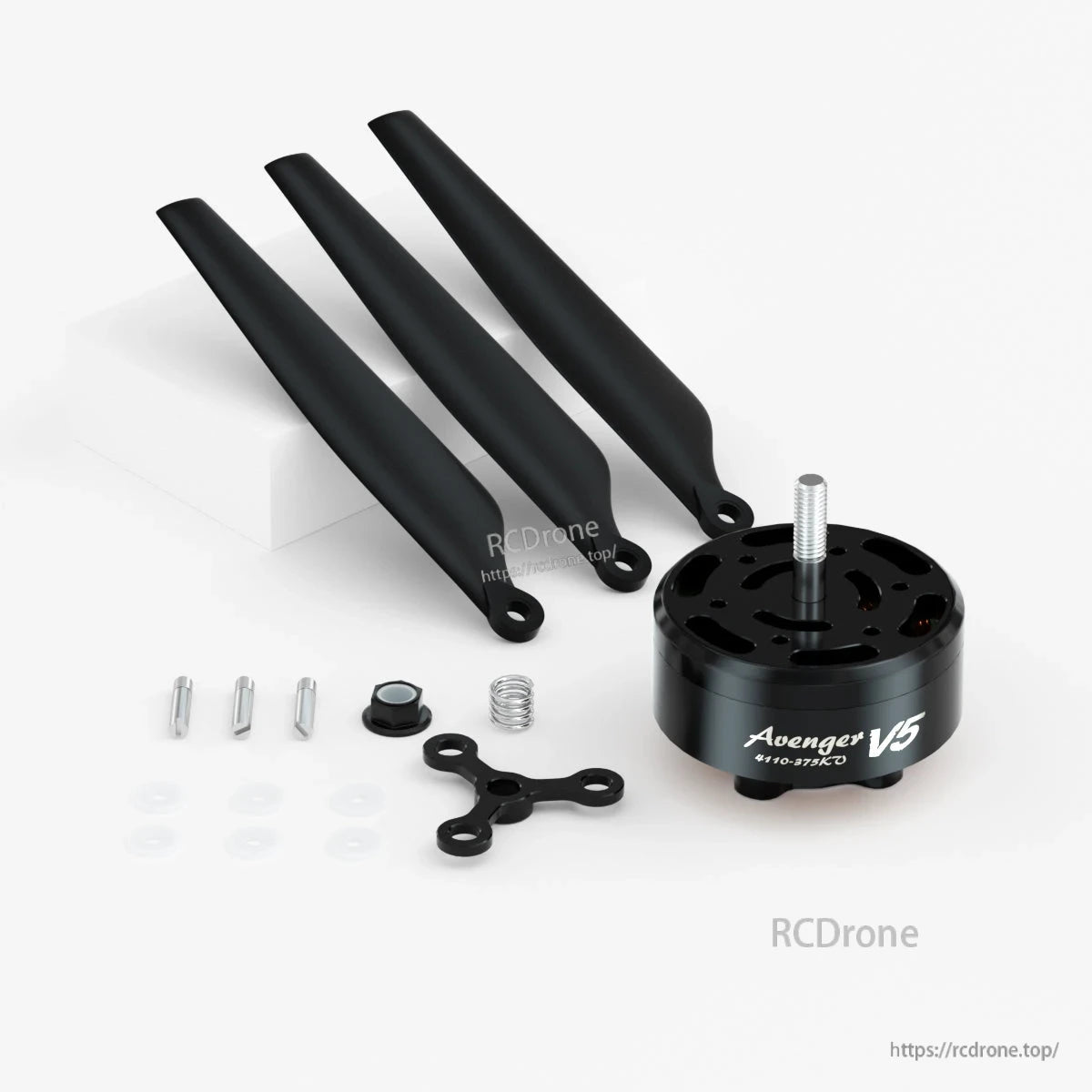 BrotherHobby Avenger 4110 V5 Motor, BrotherHobby Avenger V5 4110 brushless motor with three propeller blades and mounting hardware