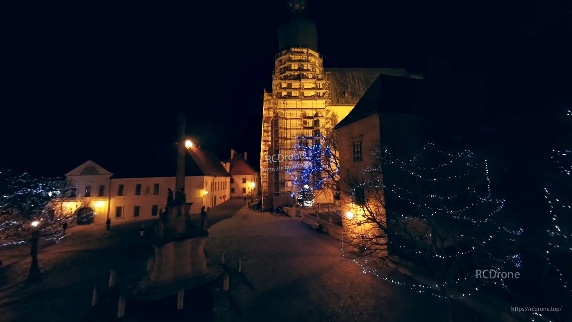 CADDXFPV Walksnail Avatar GT VTX, The text describes a remote control car kit with advanced features.