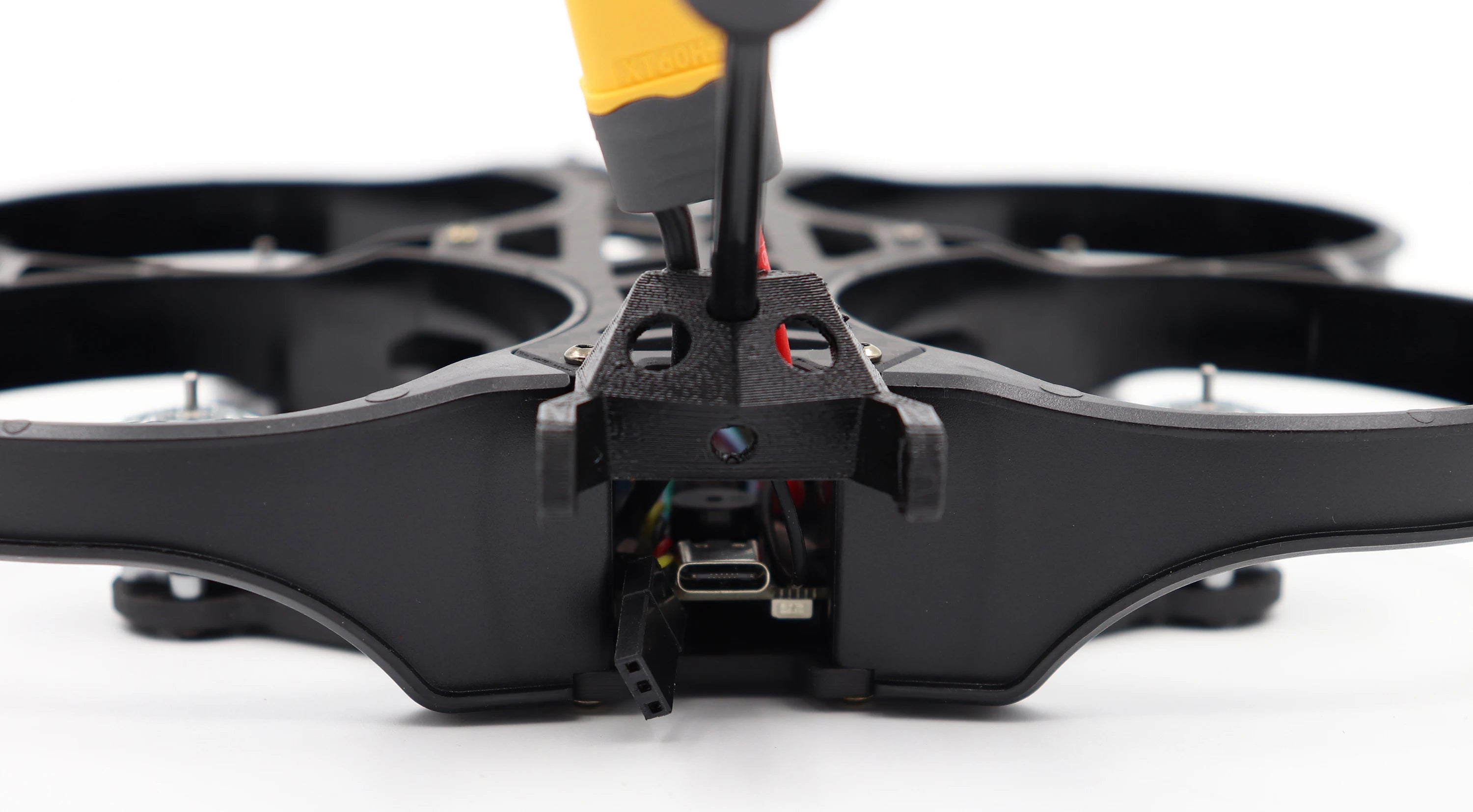 CLOUD-149 V2 - 4S 3inch 149mm Frame FPV, Easily adjust flight control parameters via the built-in Type-C port.