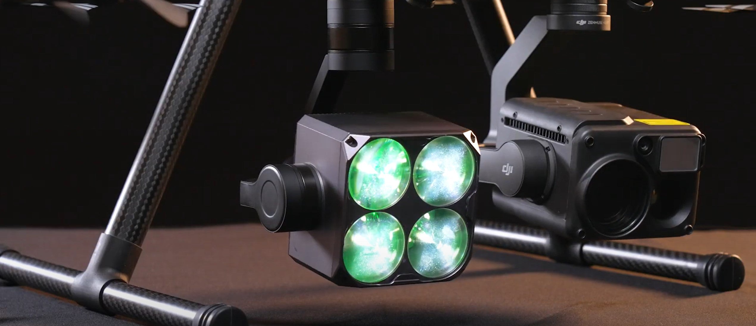 CZI GL60 Plus Gimbal Searchlight, This searchlight features 4 groups of optical imaging lenses for uniform brightness, color consistency, and minimized light loss.