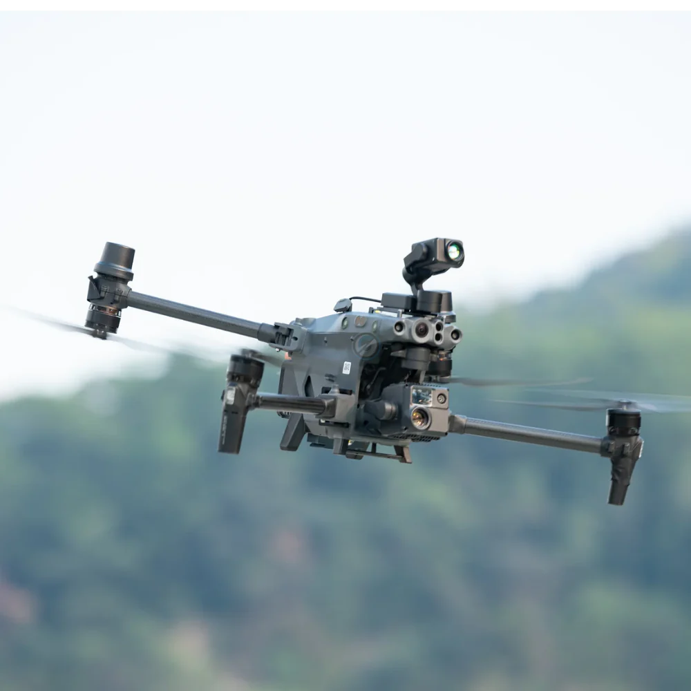 CZI IR3 Infrared Laser Zoom Spotlight, Its lightweight, powerful, and adaptable design makes it useful for various nighttime UAV uses.