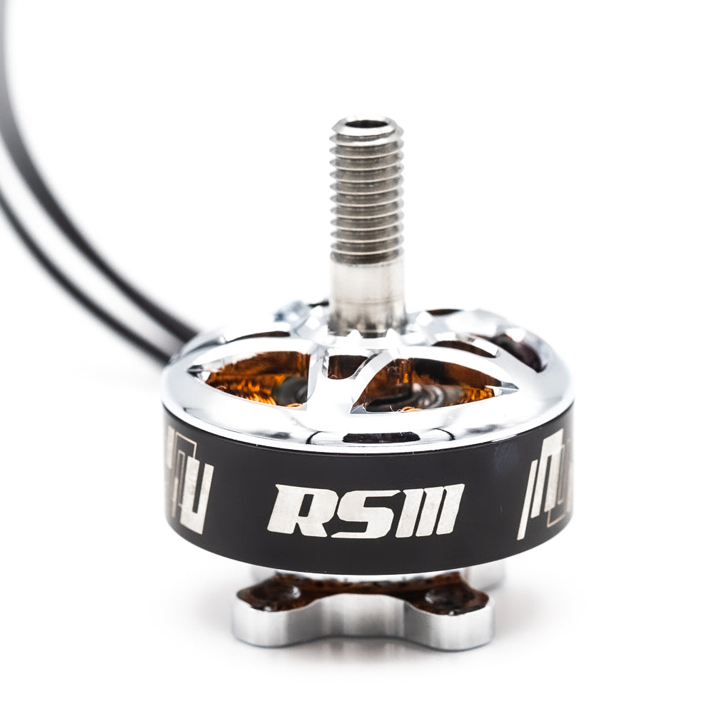 EMAX RSIII 2207 FPV racing motor, side view with threaded shaft and RSIII branding