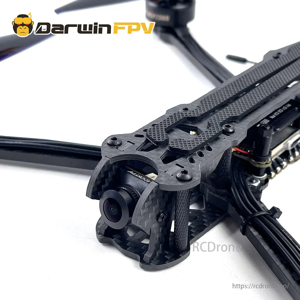 DarwinFPV MARK4 6S drone features 7-inch props, dual VTX, 2807 motors, and Caddx Ratel2 camera for enhanced FPV performance.