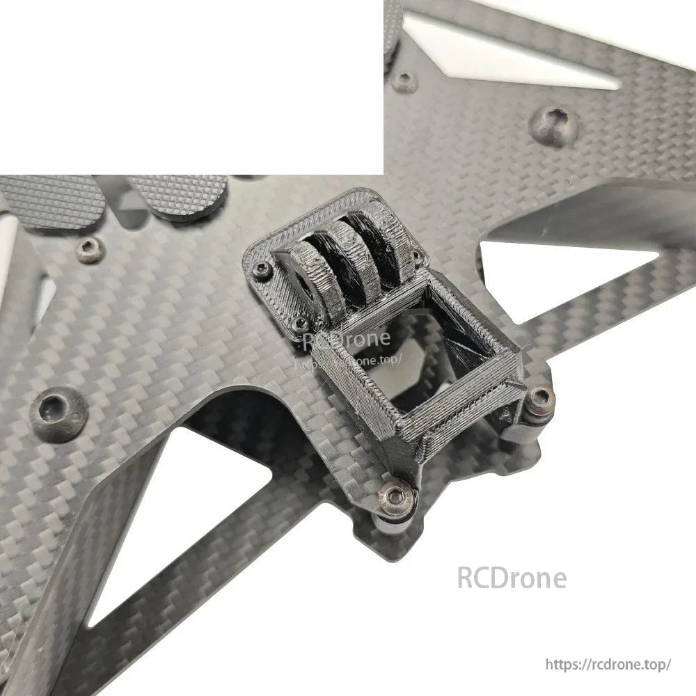 Rear mount close-up with 3D-printed bracket installed on carbon fiber plate