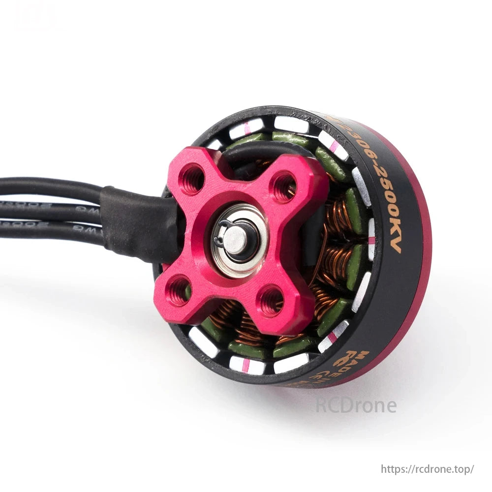 Dys 2306 Motor, The SF2306 motor has dimensions of 28.5mm diameter and 31mm length, with 1750KV or 2500KV options, suitable for 4S to 6S LiPo batteries.