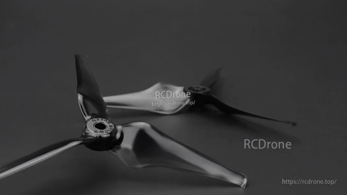 EMAX Avan Flow 5x4.3x3 5-inch 3-blade FPV racing propeller set, low-profile hub and swept blades