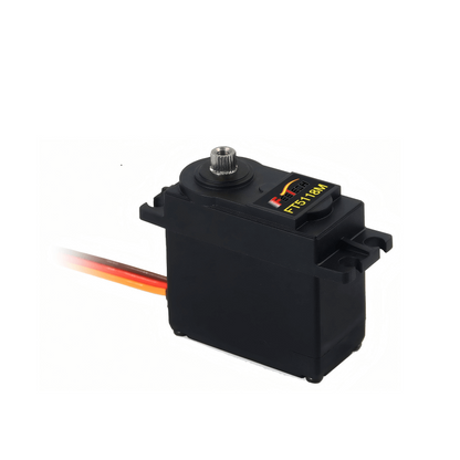 موتور سروو FEETECH FT5118M، ولتاژ ۴ تا ۸.۴ ولت، چرخ‌دنده فولادی، بلبرینگ، شفت ۲۵T/۵.۹ میلی‌متر، گشتاور اوج ۱۷.۵ کیلوگرم‌سانتی‌متر در ۶ ولت
