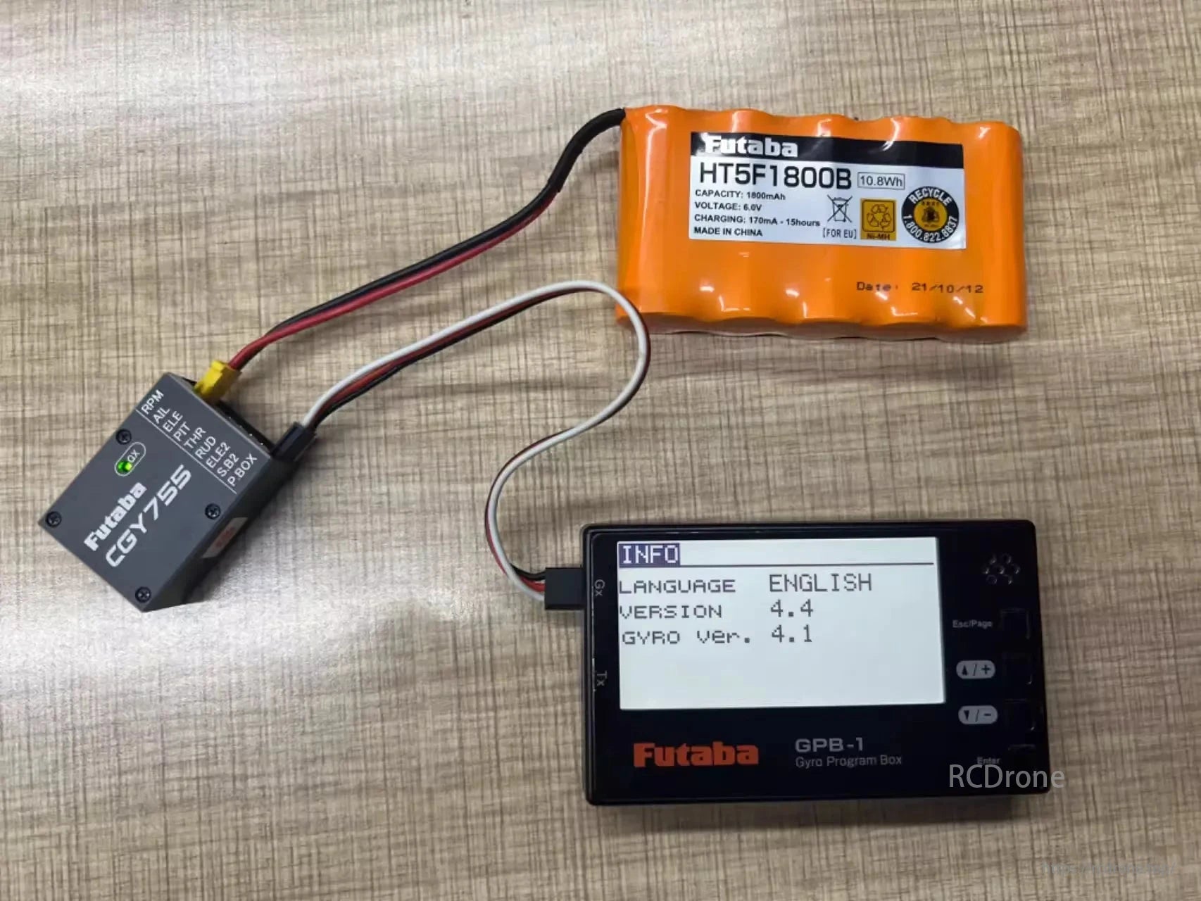 Futaba CGY755 Gyro kit includes HT5F1800B battery, GPB-1 Gyro Program Box, in English, version 4.4, gyro 4.1.