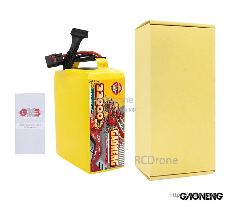 Package contents: GAONENG 33000mAh battery pack with instruction card and yellow retail box