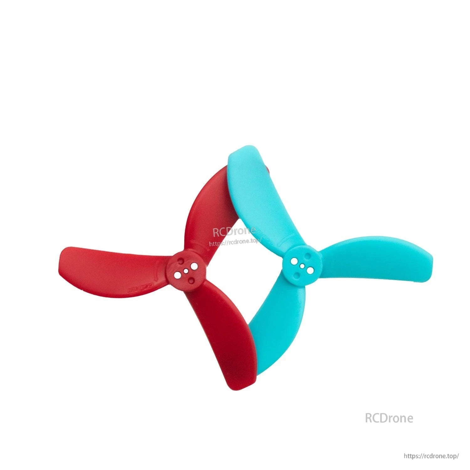 Red and blue GEMFAN 2826 3-blade propellers side by side, color options comparison