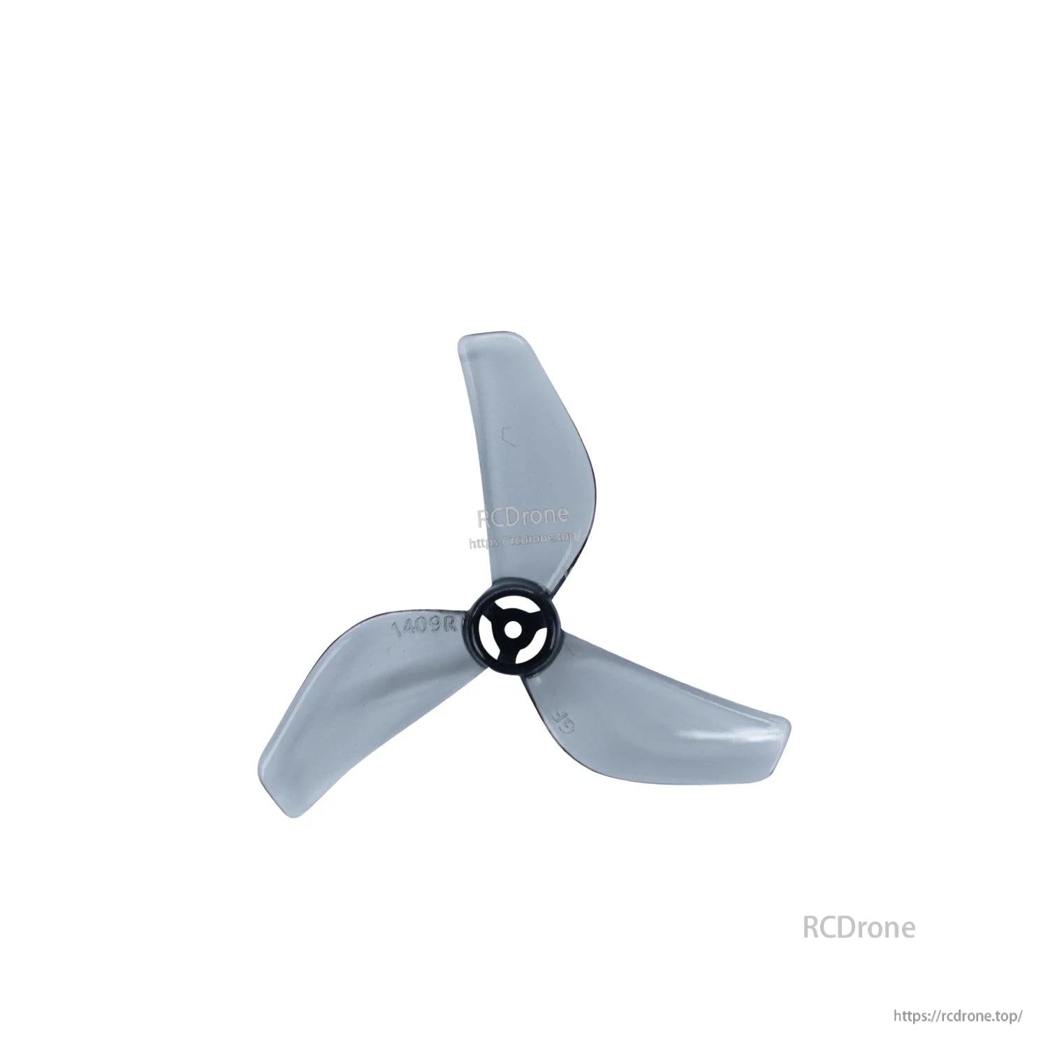 Single clear gray tri-blade propeller close-up showing hub and blade profile