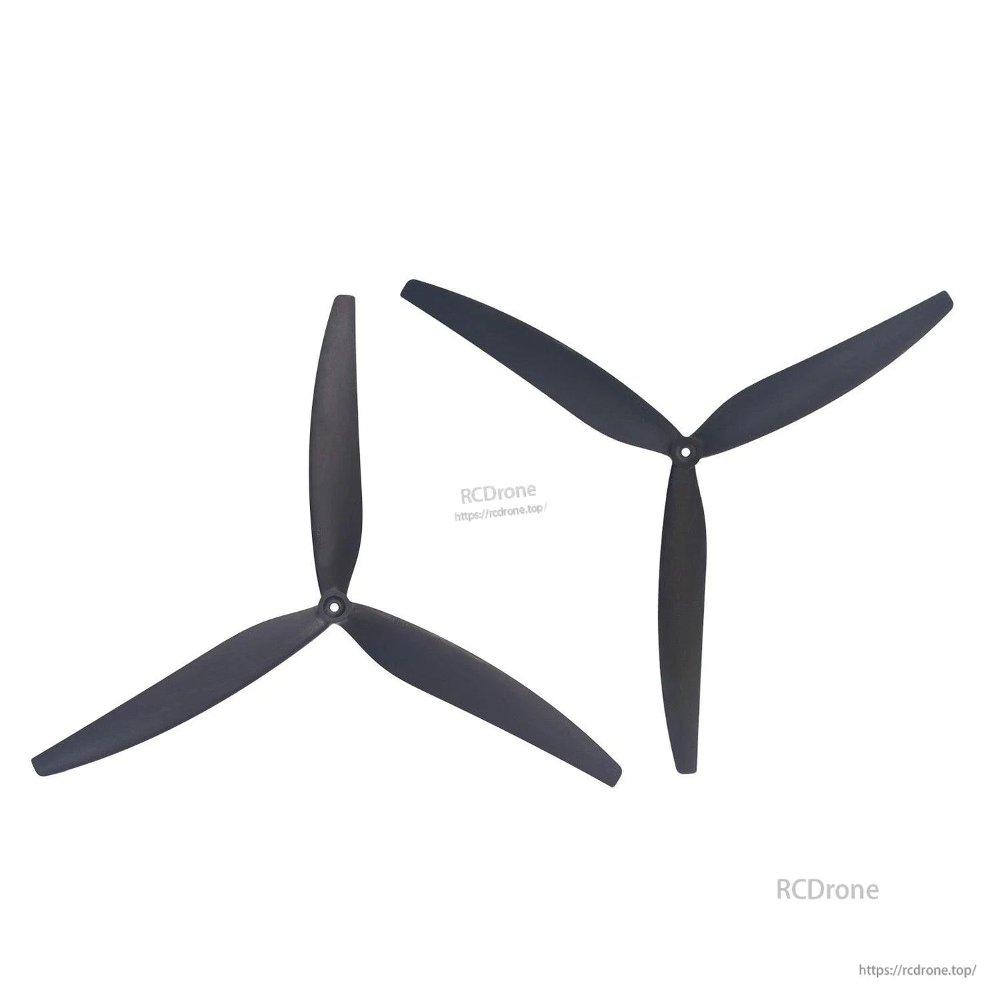 Two 3-blade propellers shown together, one horizontal and one vertical for size comparison