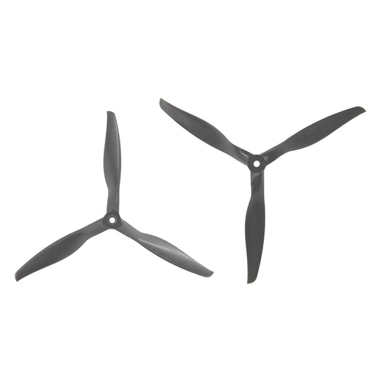 Gemfan 7X9X3 glass fiber nylon propellers, two 3-blade drone props on white background