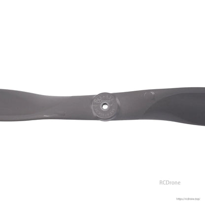 Close-up of propeller hub with mounting hole and molded size marking on center ring
