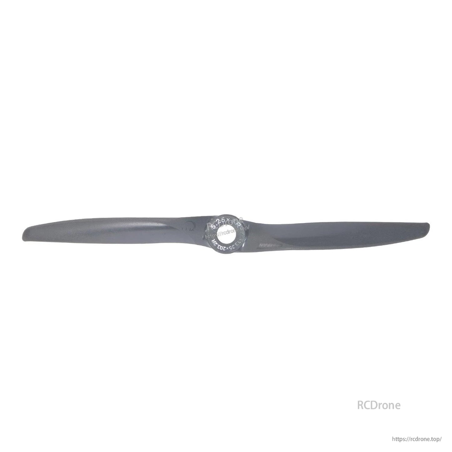 Propeller straight-on view highlighting blade width and symmetrical sweep across the hub