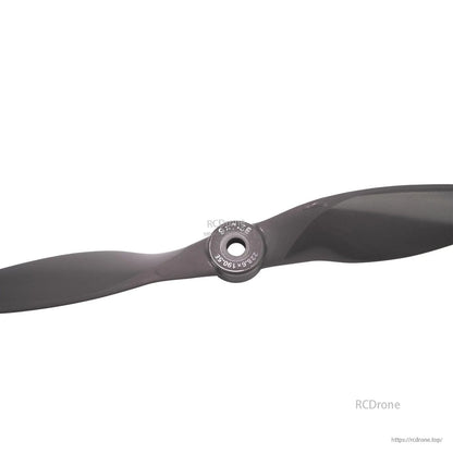 Propeller hub close-up with size marking around center bore (9x7.5)