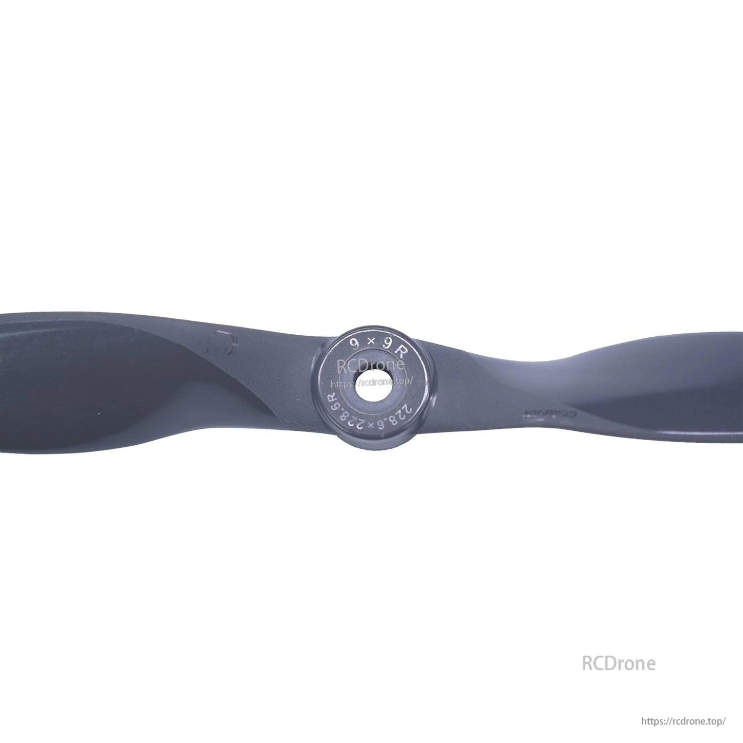 Hub close-up with size marking “9x9R” on Gemfan Vortex propeller