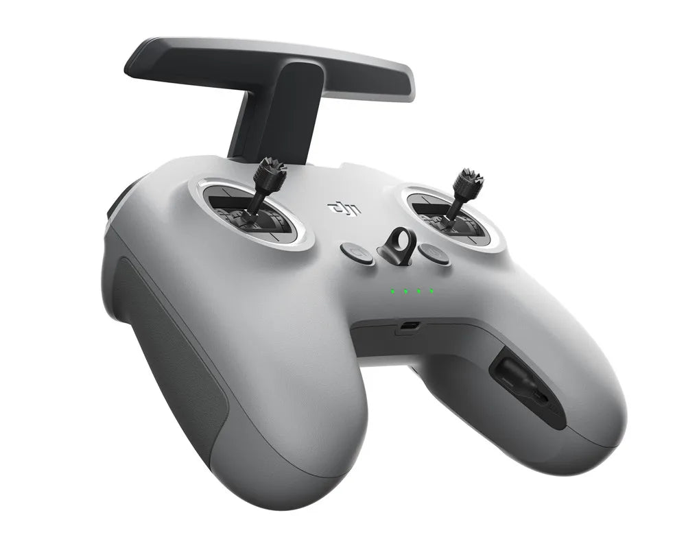 DJI FPV Remote Controller 2 - Original for DJI FPV Goggles V2 / DJI Goggles 2 / DJI FPV / DJI Avata Adopts An Ergonomic Design 8 DJI FPV Remote Controller 2 adopts an ergonomic design with Hall effect control sticks,