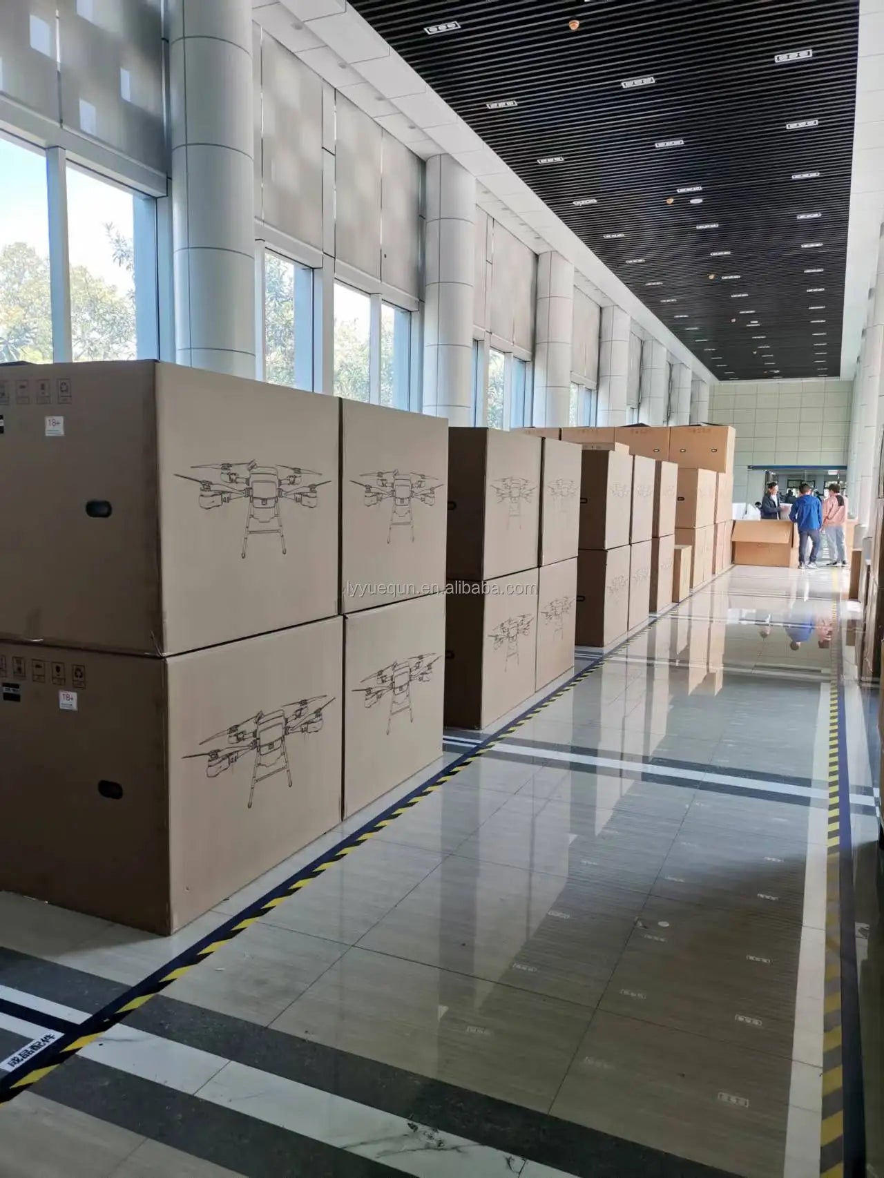 YueQun FP200/FP300 20L/30L Agriculture Drone - 4 Axis Fame Drone With Spray Tank 20L / 30L or Spread Tank 35L/45L Max Takeoff 78Kg 25Min Agriculture Drone 16 YueQun FP200/FP300 20L/30L Agriculture Drone, Agriculture Drone - 4 Axis Fame Drone With Spray Tank 20L/30