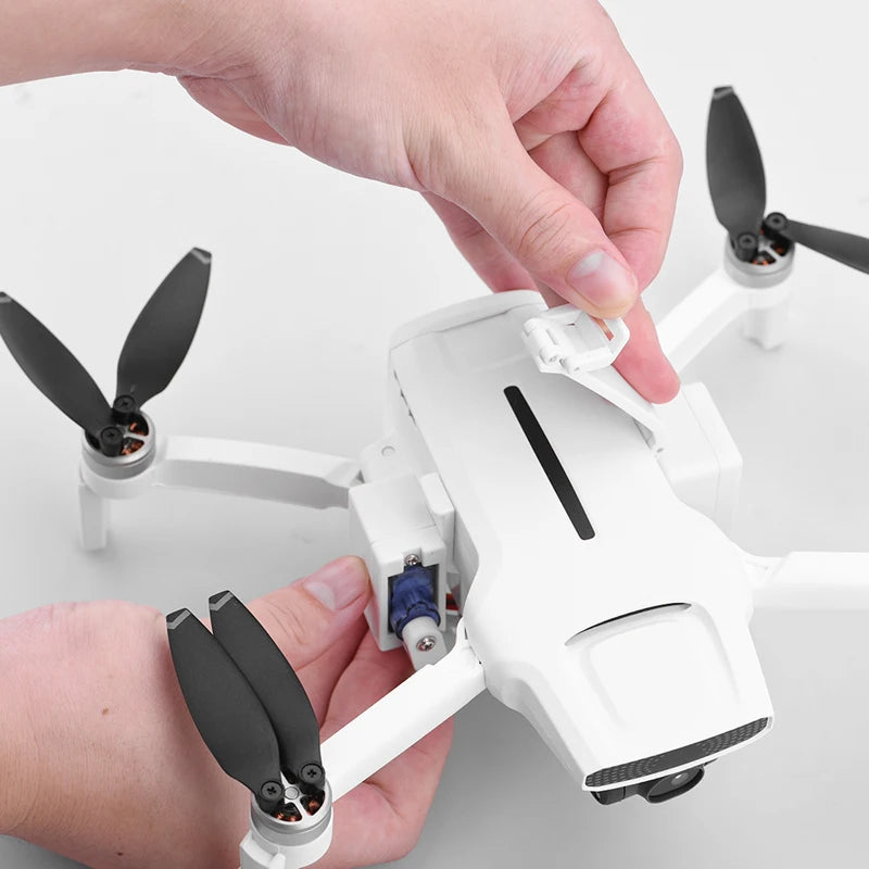 Drone Airdrop, the installed weight is about 68g, which is light and safe . the integrated fuse