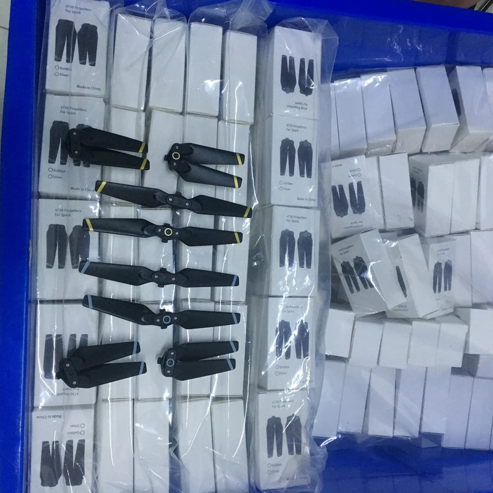 8pcs 4730 Propeller for DJI Spark Drone - Quick Release Folding Blades 4730F Replacement Props Spare Parts Wing Accessory Screw 15 8pcs 4730 Propeller, 4732S propeller Description: Material: PC Applicable models: for Spark Color: