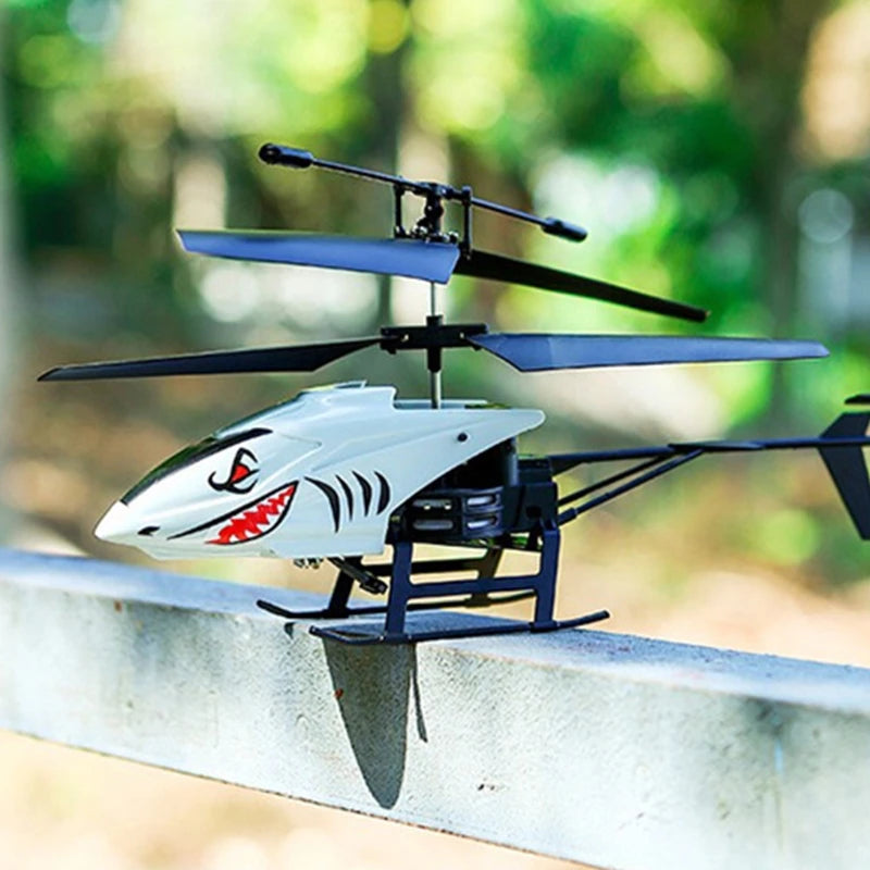 C138 RC Helicopter, Amazing Technology in the palm of your hand