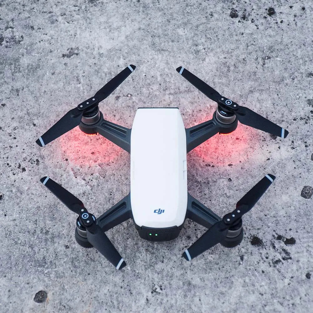 8pcs 4730 Propeller for DJI Spark Drone - Quick Release Folding Blades 4730F Replacement Props Spare Parts Wing Accessory Screw 20 8pcs 4730 Propeller, 4CW 4CCW compatible : Spark drone color 2 : blue red white color