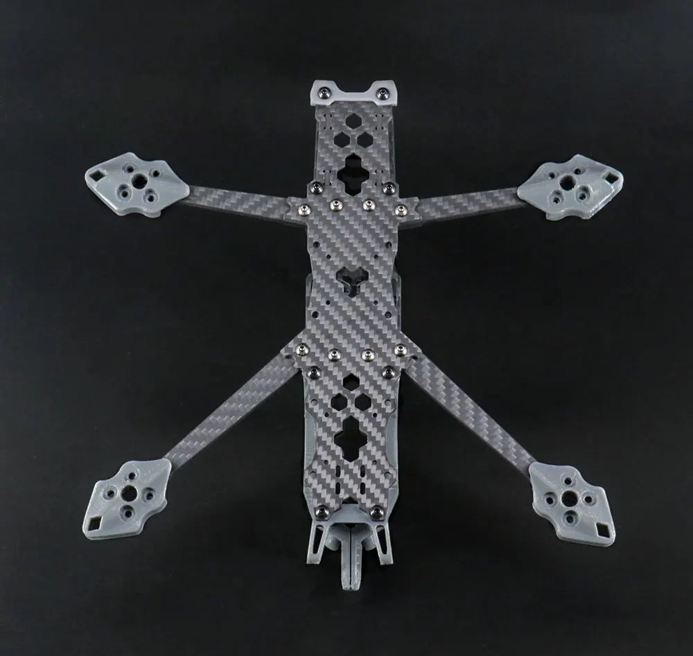 5-Inch FPV frame Kit, the fuselage is supported by a 20mm aluminum column, with a low center of