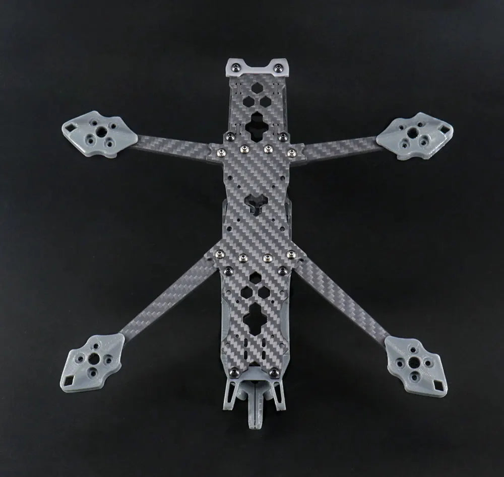 5-Inch FPV frame Kit. the fuselage is supported by a 20mm aluminum column. with a low center of