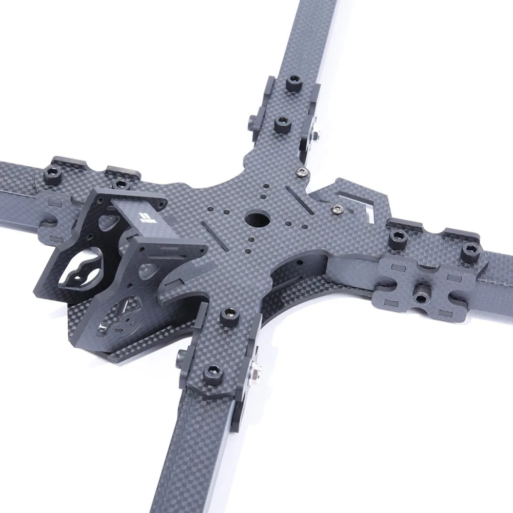 the arm and the mounting part of the frame body are fixed by two crisscross