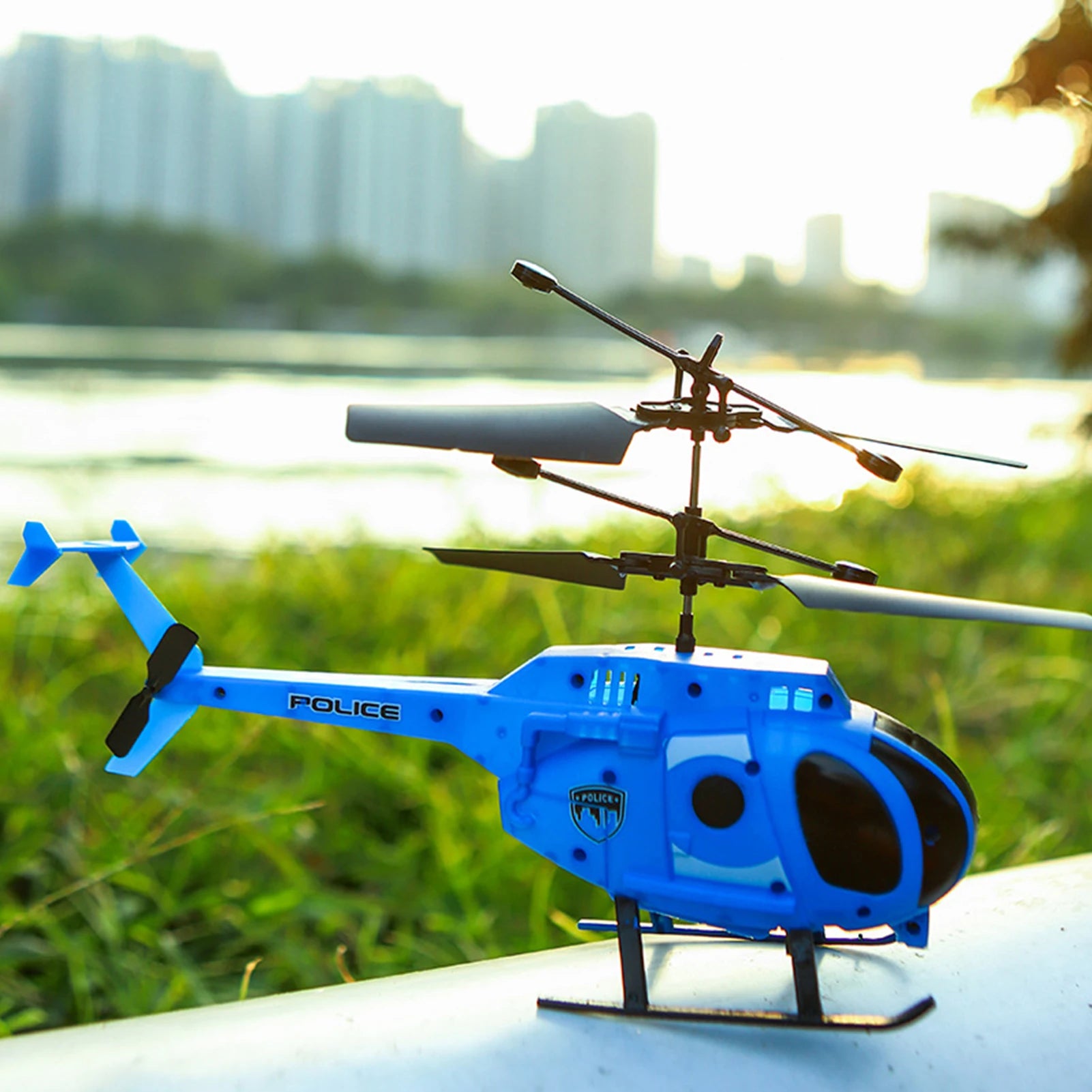 C135 RC Helicopter, Package Included: 1 X Quadcopter Toy 1 x Remote Control 1 