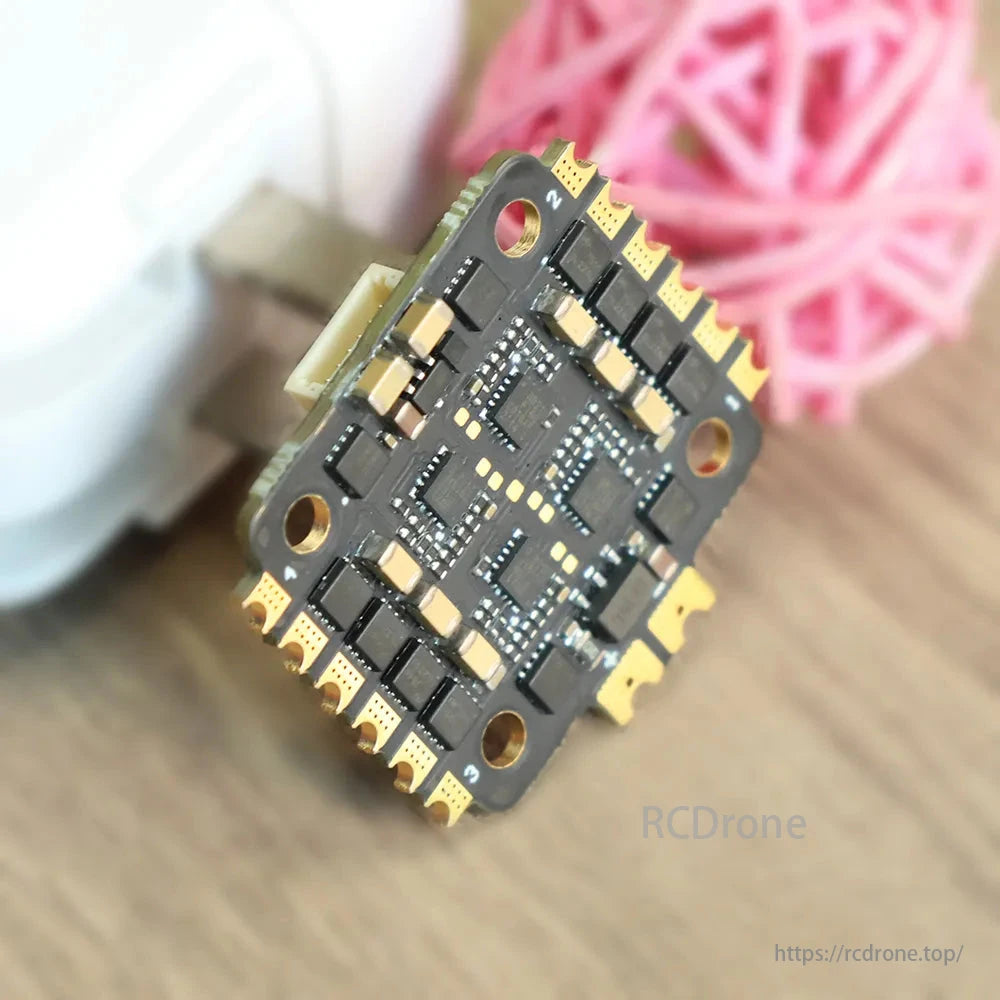 HAKRC BLS 15A 4-in-1 ESC for FPV drones, supporting 2–4S LiPo batteries and DShot600 protocol.