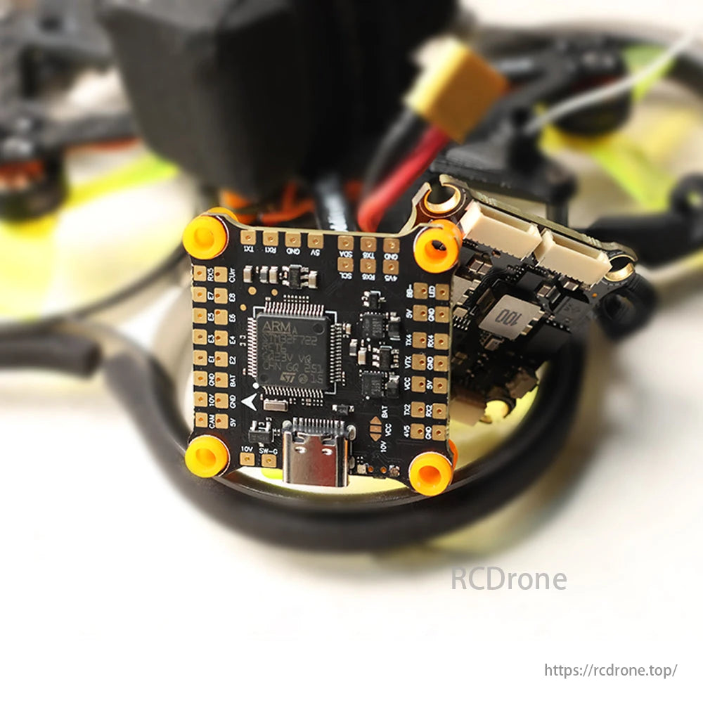 HAKRC F7230 V2 Flight Controller for FPV Drone, featuring STM32F722 chip, dual gyro stabilization, and compatibility with 2S-6S batteries.